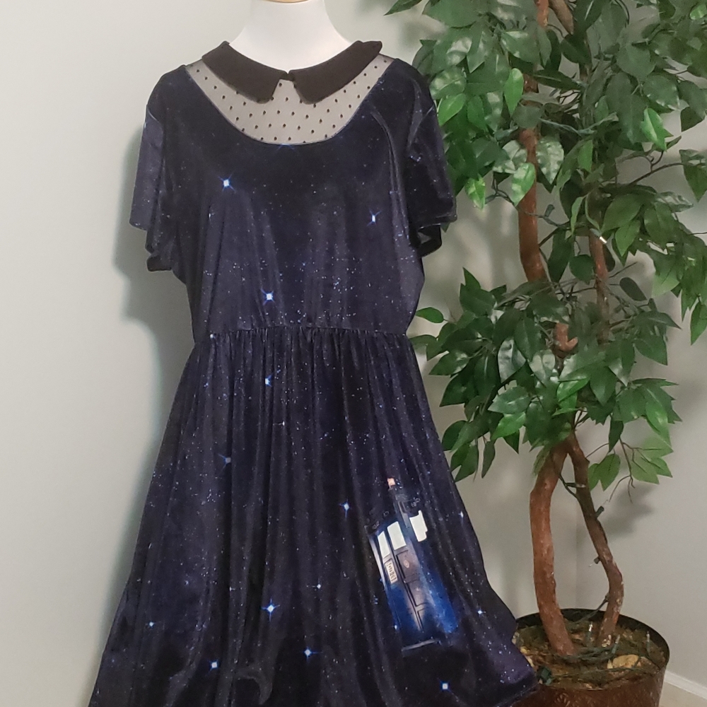 Torrid》3 Dr Who Peter Pan Tardis Dress